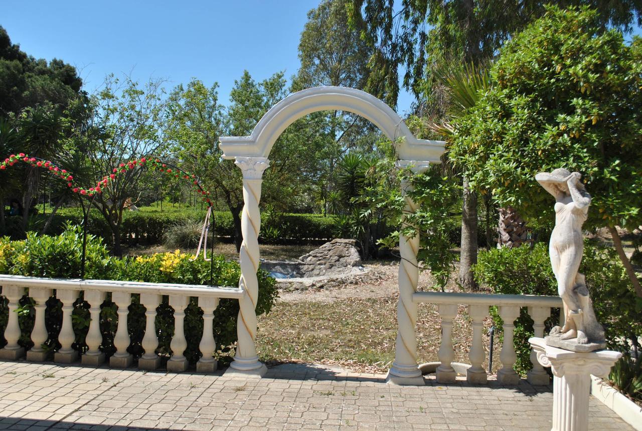 B&B Ginevra Пулзано Екстериор снимка
