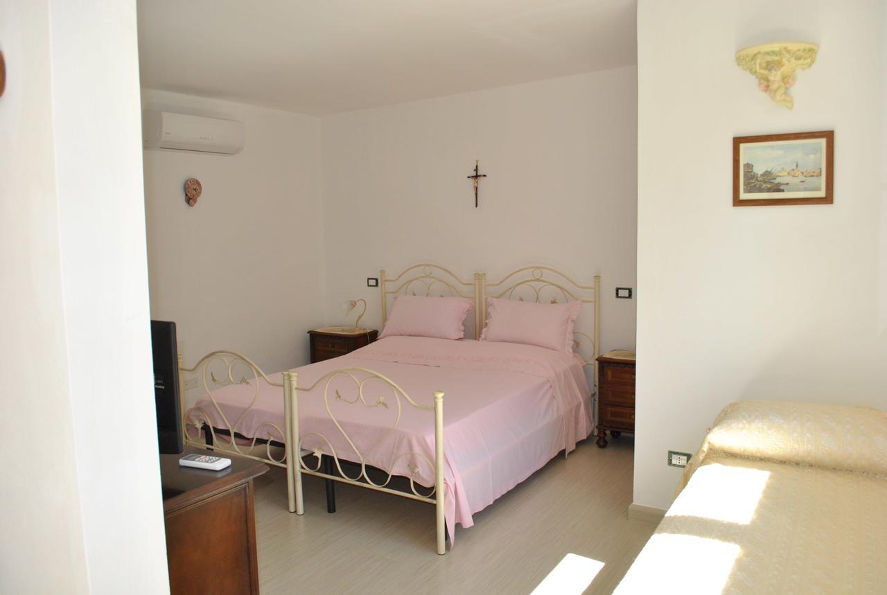 B&B Ginevra Пулзано Екстериор снимка