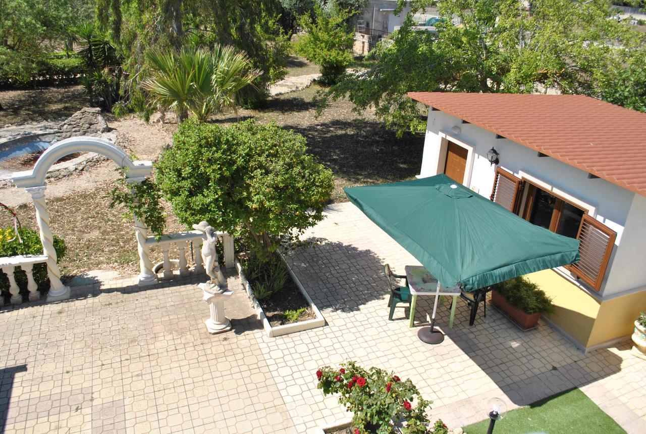 B&B Ginevra Пулзано Екстериор снимка