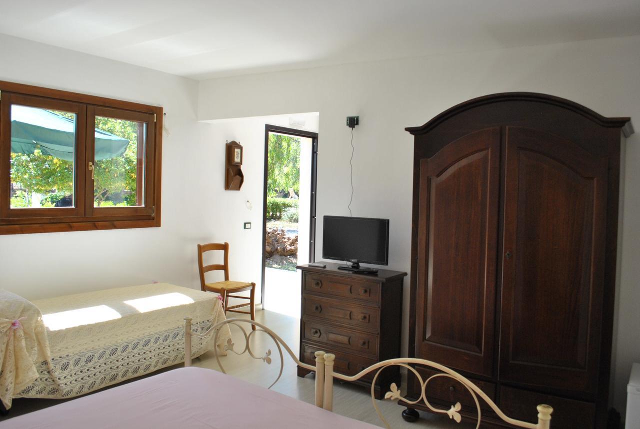 B&B Ginevra Пулзано Екстериор снимка
