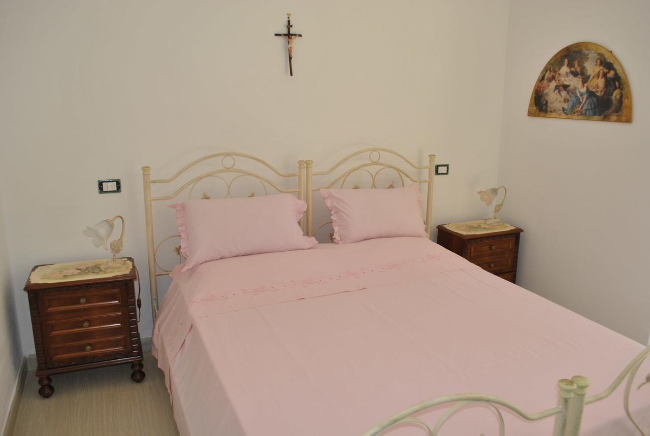 B&B Ginevra Пулзано Екстериор снимка