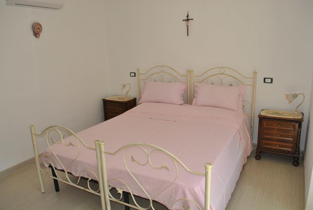 B&B Ginevra Пулзано Екстериор снимка